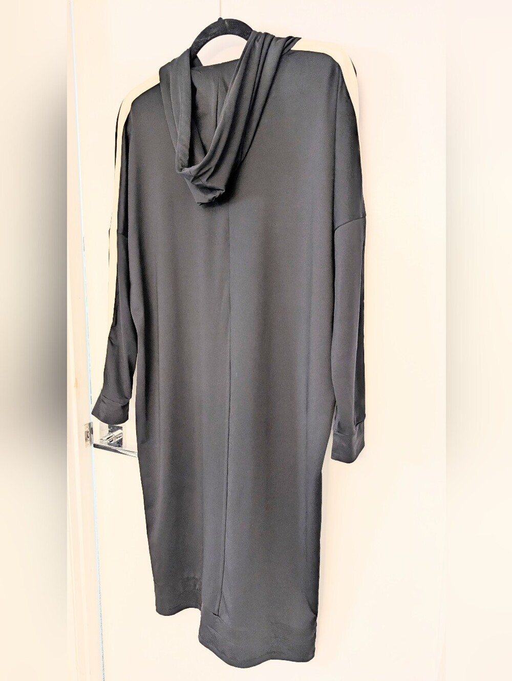 SNOGA Black Hooded Long Sleeve Dress with Cream Stripe - Picture 3 of 4